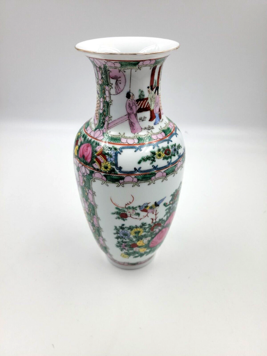 Vintage Hand Painted Chinese Flower Vase Excellent Condition